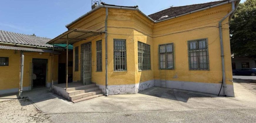 Komárom-Esztergom megye – Tata – Tóváros