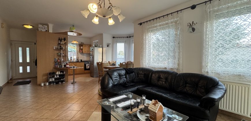 Győr-Moson-Sopron megye – Mosonszentmiklós – Nincs megadva