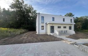 Komárom-Esztergom megye – Tata – Nincs megadva