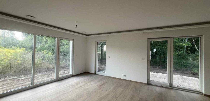 Komárom-Esztergom megye – Tata – Nincs megadva