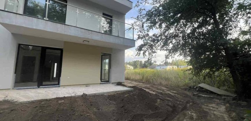 Komárom-Esztergom megye – Tata – Nincs megadva