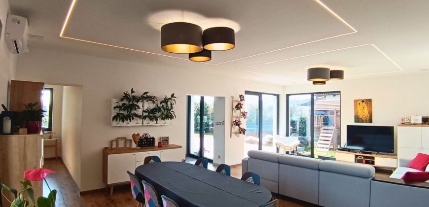 Győr-Moson-Sopron megye – Győrújbarát – Nincs megadva