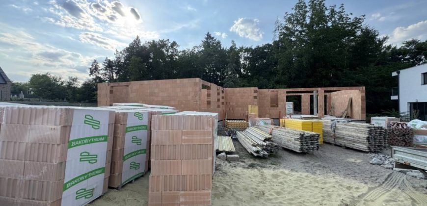 Komárom-Esztergom megye – Tata – Remeteség