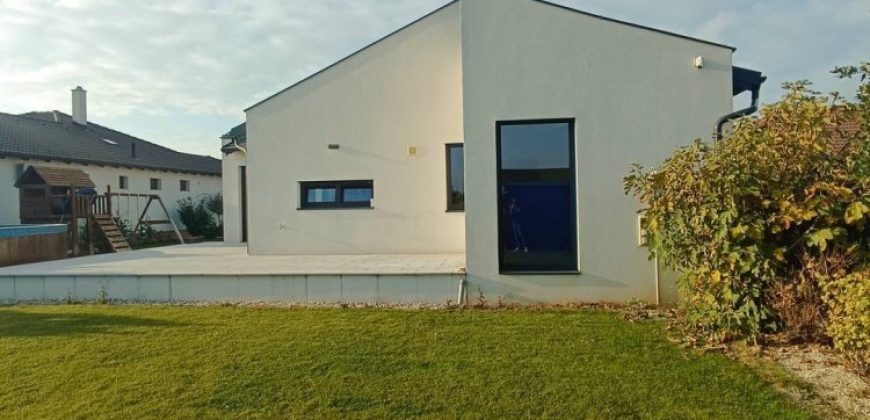 Győr-Moson-Sopron megye – Győrújbarát – Nincs megadva