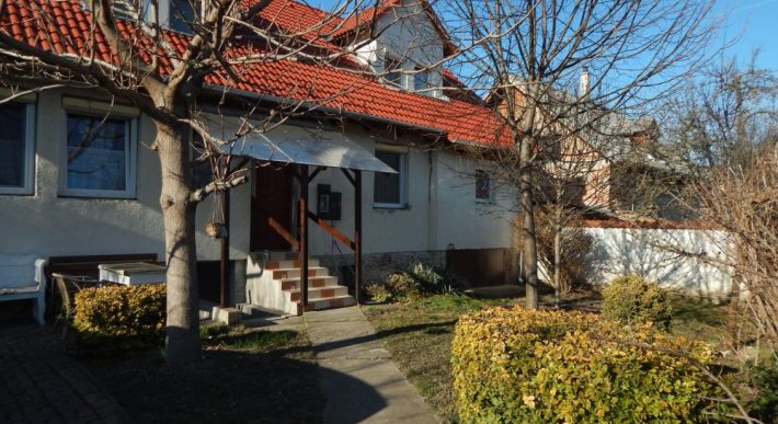 Komárom-Esztergom megye – Tata – Nincs megadva