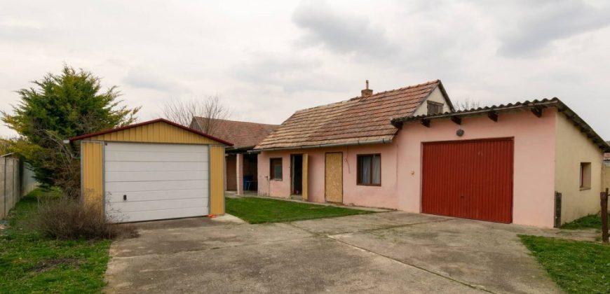 Győr-Moson-Sopron megye – Máriakálnok – Nincs megadva