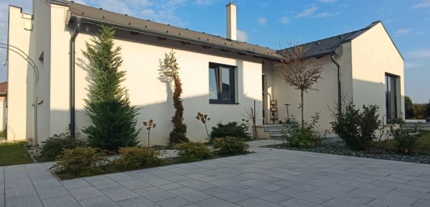 Győr-Moson-Sopron megye – Győrújbarát – Nincs megadva