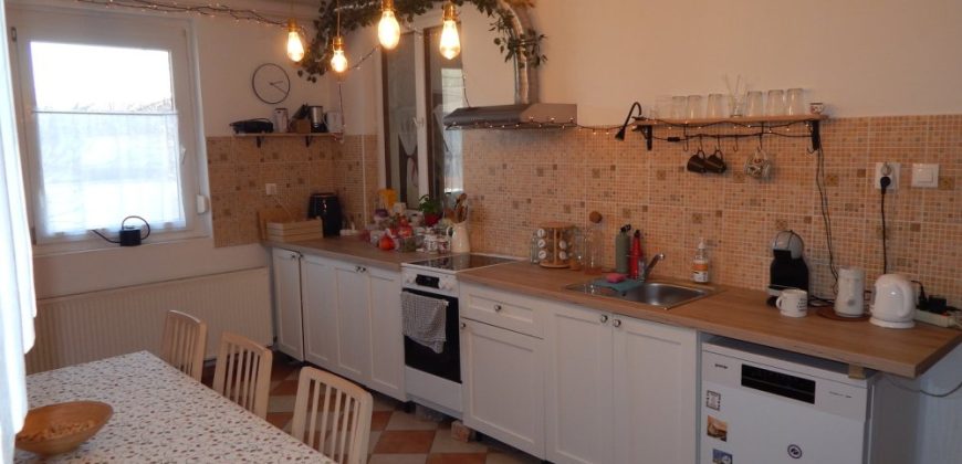 Komárom-Esztergom megye – Tata – Nincs megadva