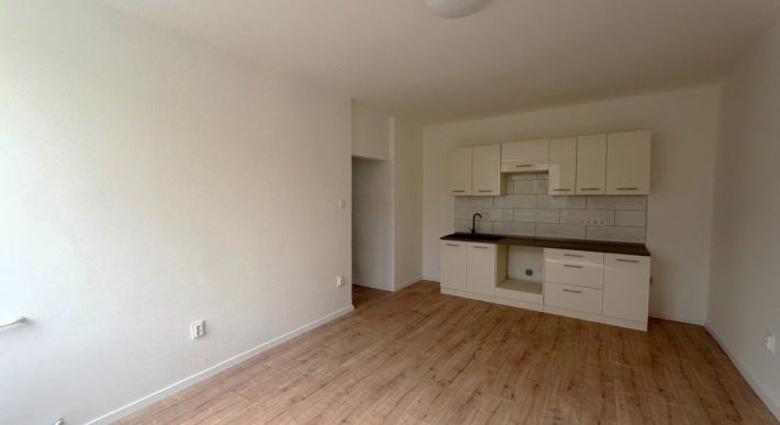 Komárom-Esztergom megye – Oroszlány – Újváros