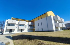 Komárom-Esztergom megye – Komárom – Nincs megadva